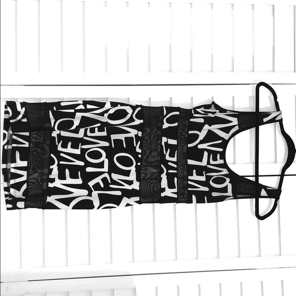 Love mesh divided bodycon dress